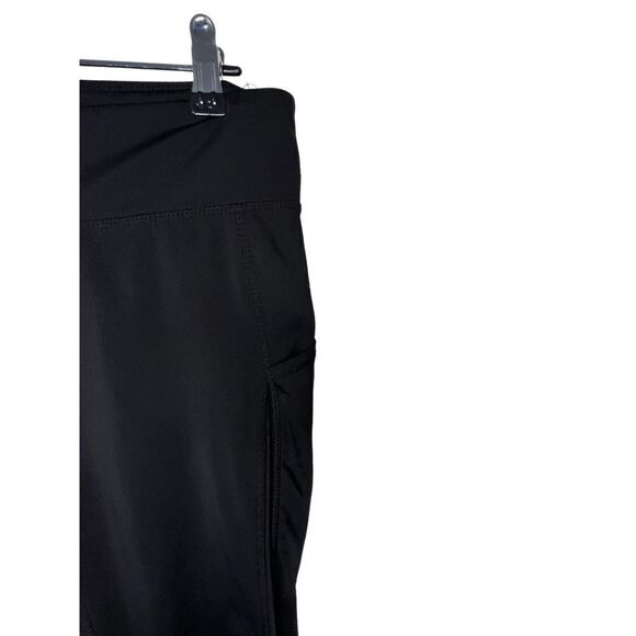 Tangerine  Cropped  Black Athletic Leggings With Pockets - Picture 2 of 6